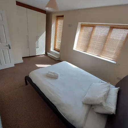 D13 Self Catering Townhouse Dublin