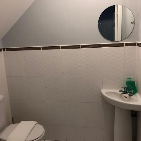 D13 Self Catering Townhouse Apartment *